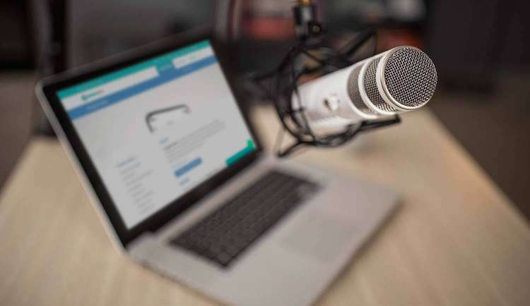 Dez dicas incríveis para criar o podcast da sua revista científica
